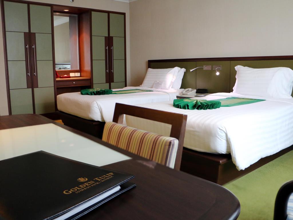 Golden Tulip Sovereign Hotel Бангкок Экстерьер фото