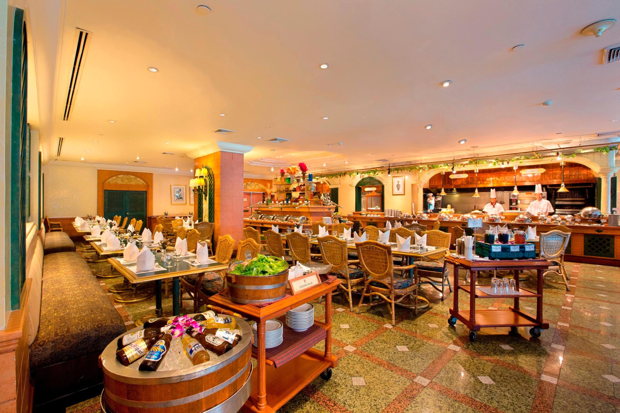 Golden Tulip Sovereign Hotel Бангкок Экстерьер фото