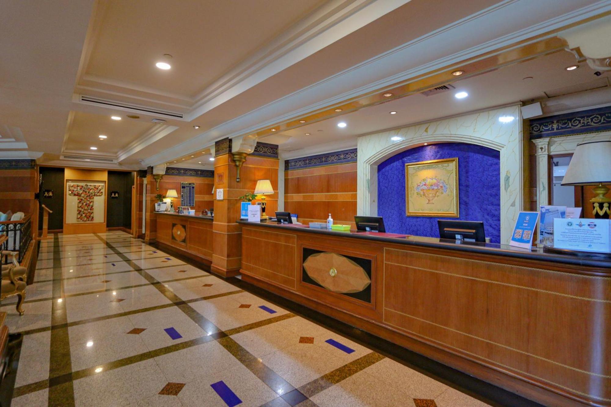 Golden Tulip Sovereign Hotel Бангкок Экстерьер фото