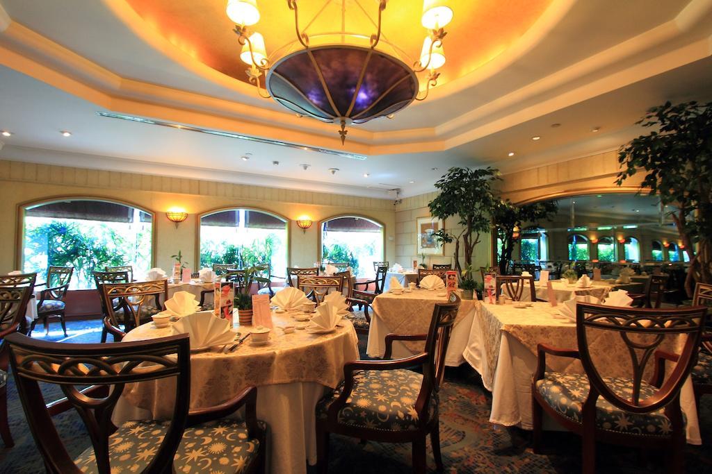 Golden Tulip Sovereign Hotel Бангкок Экстерьер фото